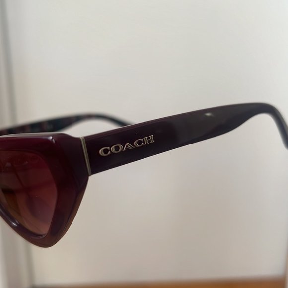 Coach sunglasses with a small pochette - Picture 10 of 13